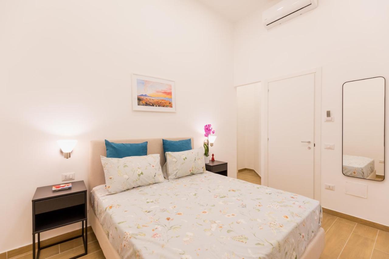 Blu Parthenope Suites Naples Exterior photo