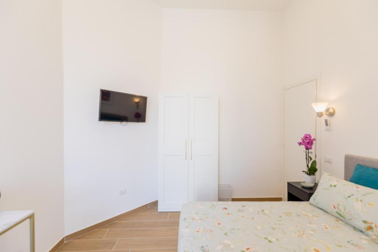 Blu Parthenope Suites Naples Exterior photo