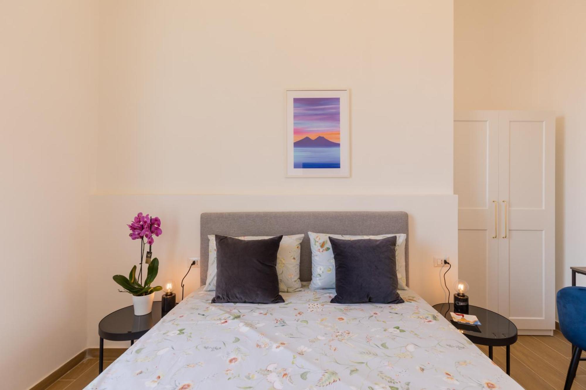 Blu Parthenope Suites Naples Exterior photo