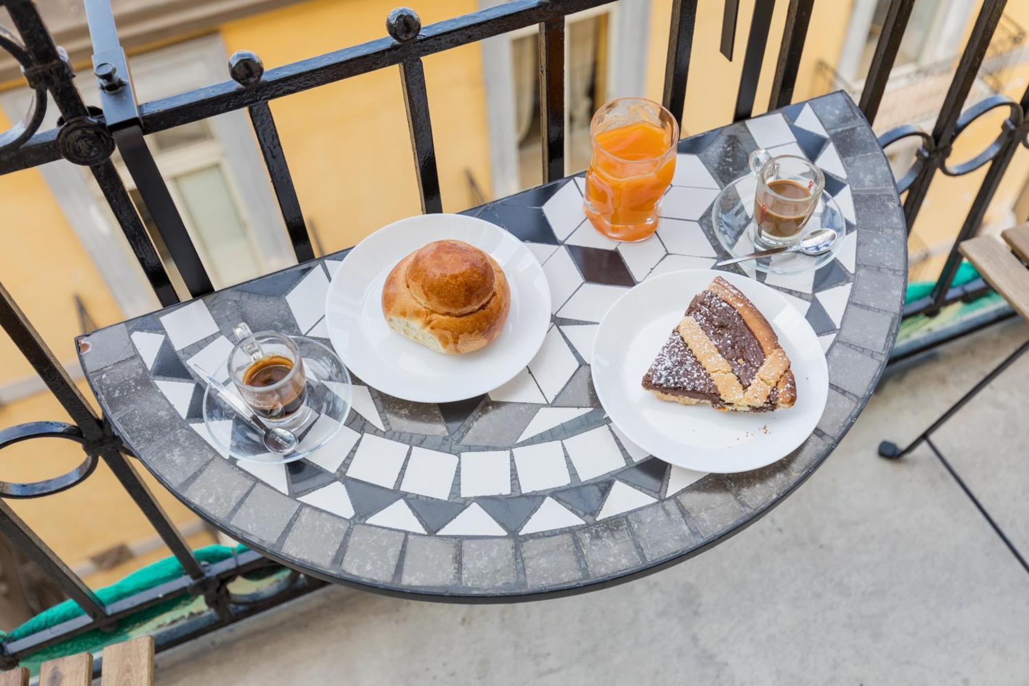Blu Parthenope Suites Naples Exterior photo
