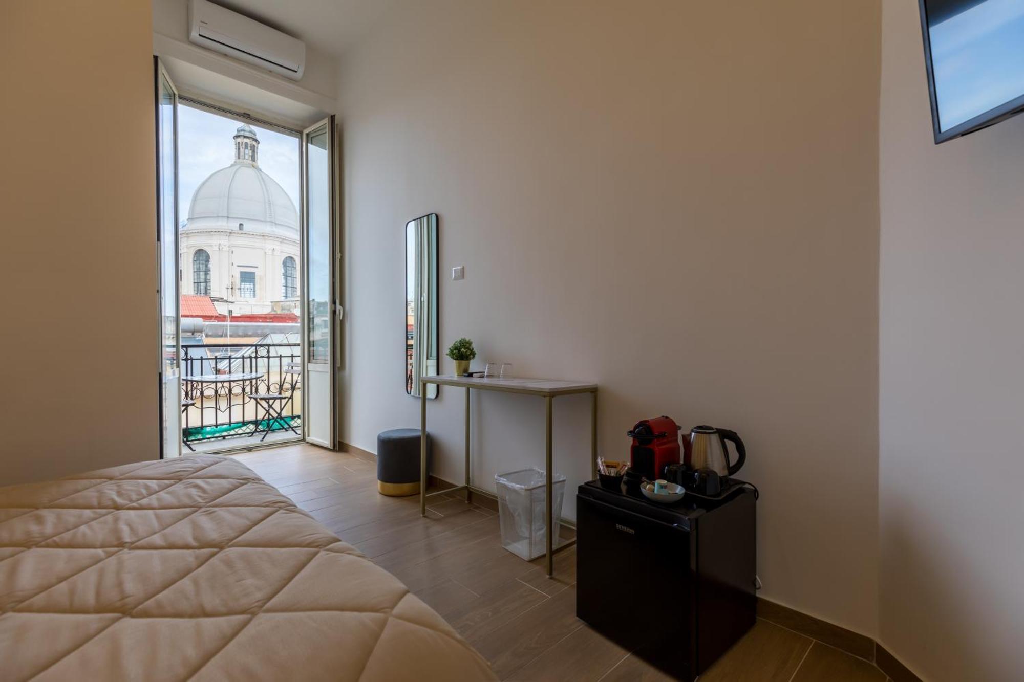 Blu Parthenope Suites Naples Exterior photo
