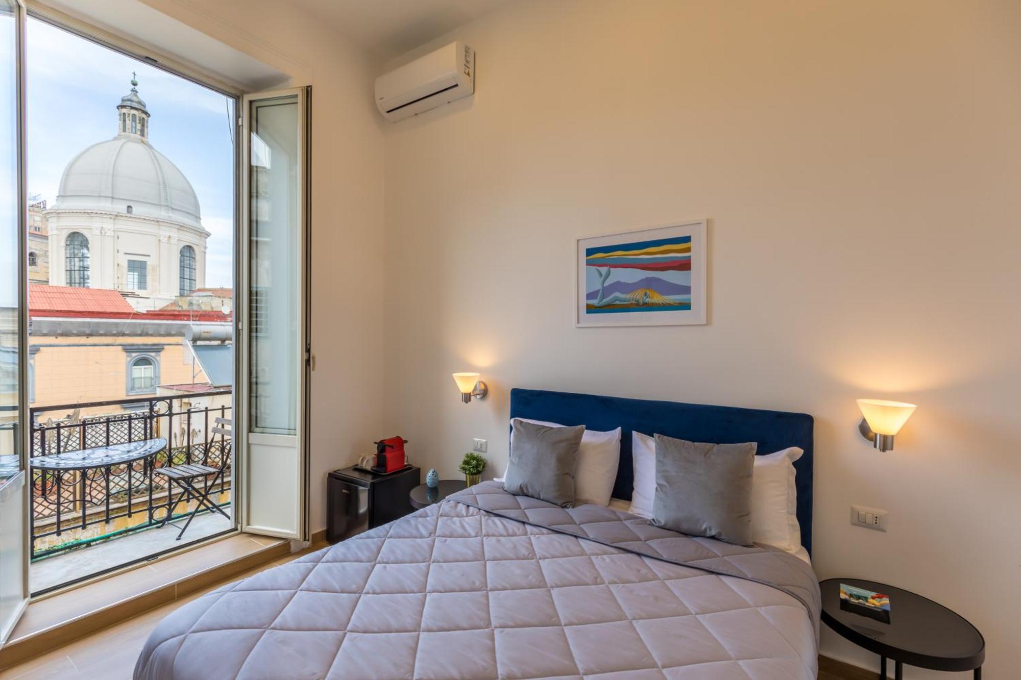 Blu Parthenope Suites Naples Exterior photo